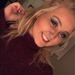 Meet your Posher, Christine